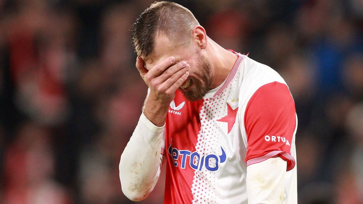 Deset zápasů, desetkrát bez vítězství. Narazila Slavia na svůj strop?